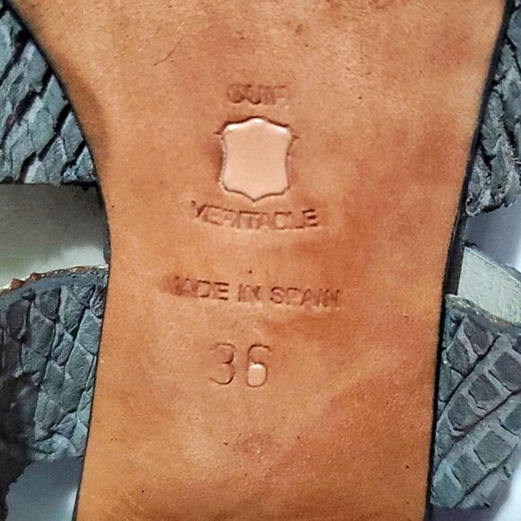 Joy & Peace Gray Textured Snakeskin Leather Crossed Strappy Sandals - Picture 10 of 11